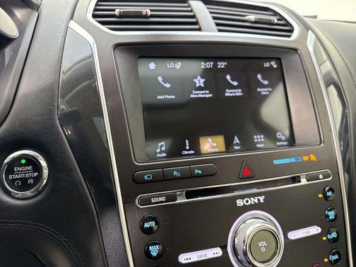 MAGNETIC 2018 Ford Explorer Platinum