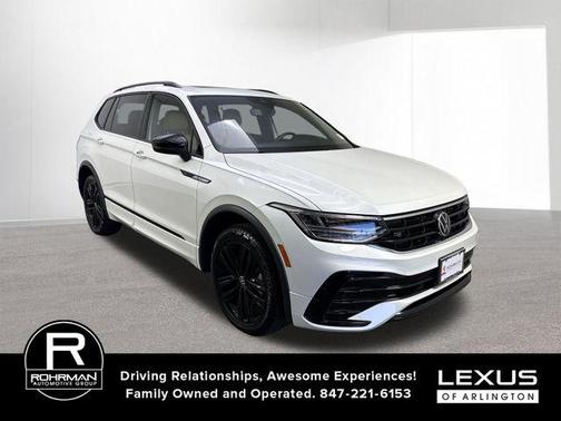 Oryx White Pearl 2022 Volkswagen Tiguan 2.0T SE R-Line Black 4MOTION