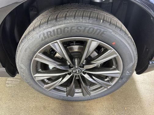 2025 Lexus RX 350 F SPORT Handling