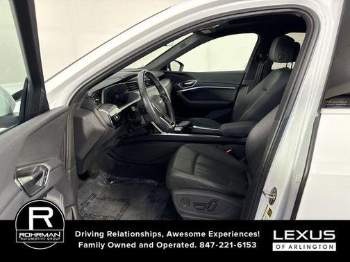 2024 Audi Q8 e-tron Premium Plus