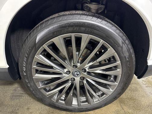 Eminent White Pearl 2024 Lexus RX 350 Luxury