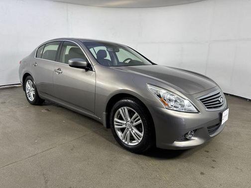 2013 INFINITI G37x Base