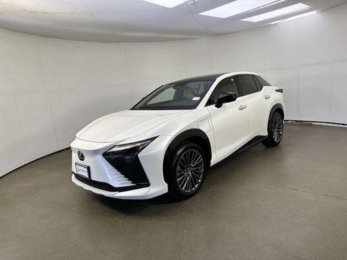 2023 Lexus RZ 450e Luxury
