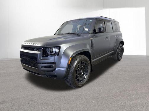 Charente Grey Metallic 2025 Land Rover Defender P635 OCTA