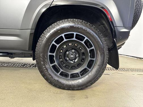 Charente Grey Metallic 2025 Land Rover Defender P635 OCTA
