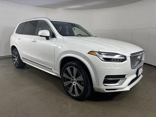 2024 Volvo XC90 Recharge Plug-In Hybrid T8 Plus Bright Theme 7-Seater