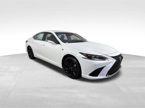 2025 Lexus ES 300h F SPORT Design