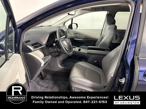 2021 Toyota Sienna XLE 7 Passenger