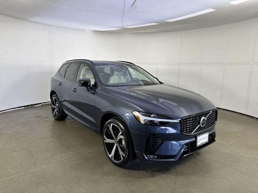 2025 Volvo XC60 B5 Ultra