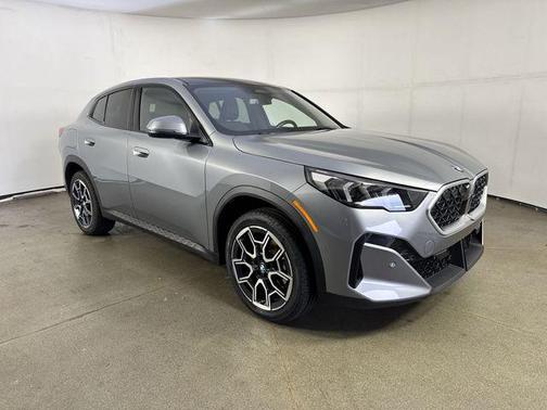 2025 BMW X2 xDrive28i