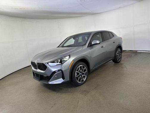 2025 BMW X2 xDrive28i