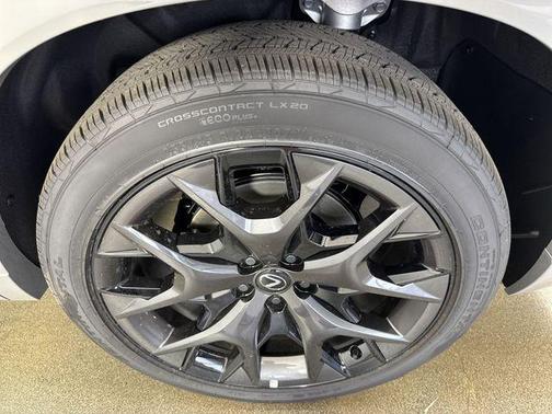 2025 Lexus TX 500h F SPORT Premium
