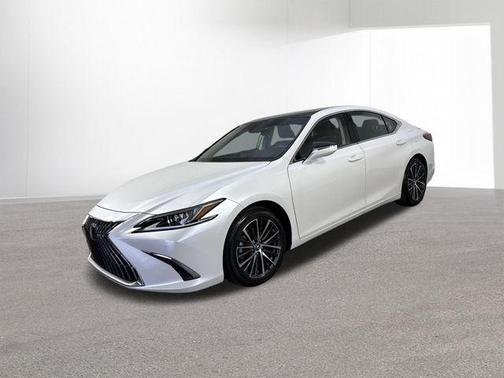 Eminent White Pearl 2023 Lexus ES 350 Luxury