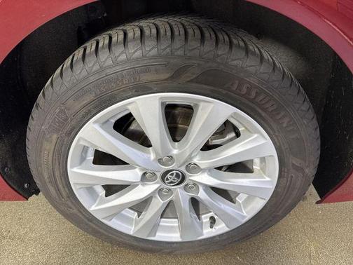 Ruby Flare Pearl 2020 Toyota Camry LE