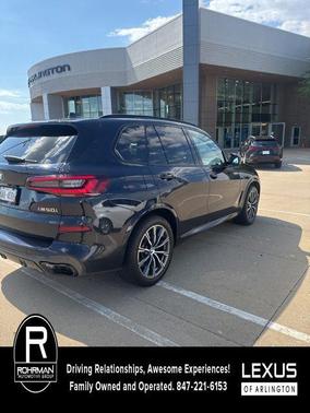 Carbon Black Metallic 2021 BMW X5 M50i