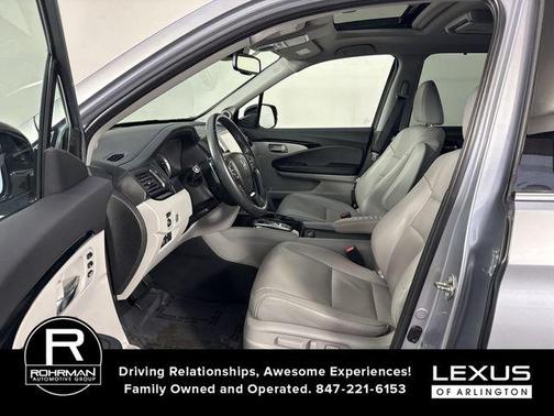 Lunar Silver Metallic 2016 Honda Pilot Touring