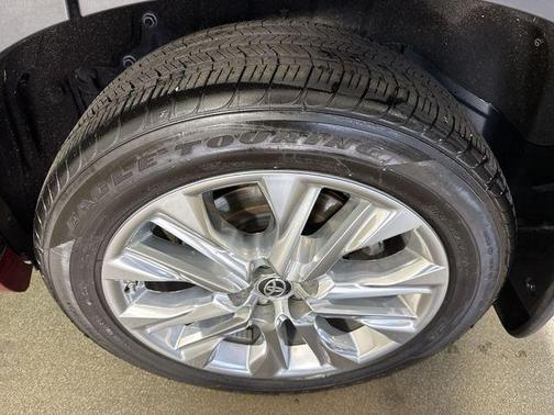 Ruby Flare Pearl 2021 Toyota Highlander Limited