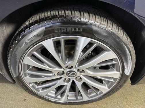 2019 Lexus ES 350 Base