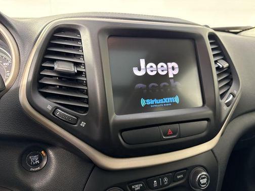 Brilliant Black Crystal Pearlcoat 2015 Jeep Cherokee Limited