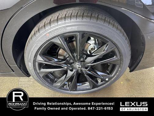 2025 Lexus ES 300h F SPORT Design