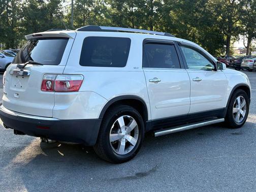2011 GMC Acadia SLT-1