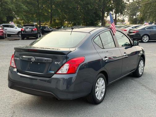 2016 Nissan Versa 1.6 SV