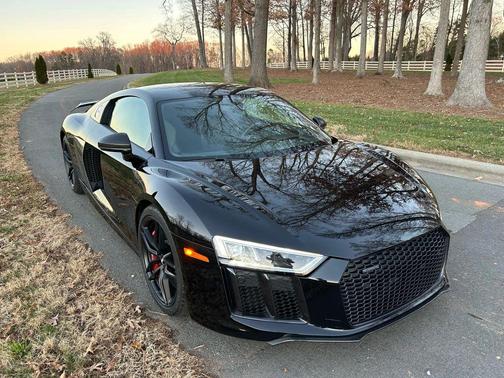 2017 Audi R8 5.2 V10 plus