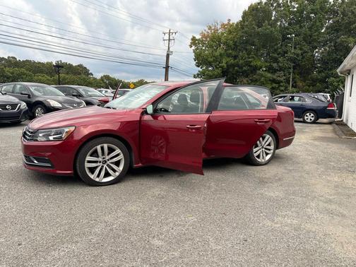 2019 Volkswagen Passat 2.0T Wolfsburg Edition