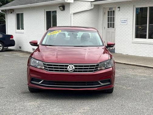 2019 Volkswagen Passat 2.0T Wolfsburg Edition
