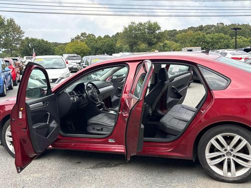 2019 Volkswagen Passat 2.0T Wolfsburg Edition