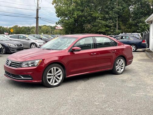 2019 Volkswagen Passat 2.0T Wolfsburg Edition