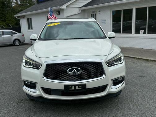 2017 INFINITI QX60 Base