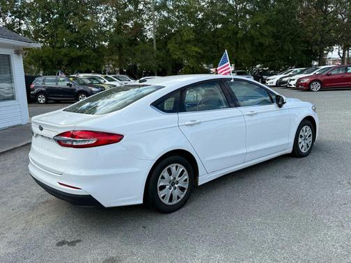 2019 Ford Fusion SE