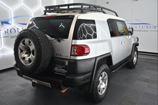 2007 Toyota FJ Cruiser Base