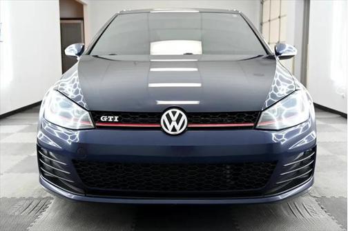 2016 Volkswagen Golf GTI 2.0T SE 4-Door