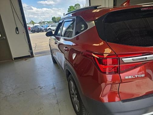 2021 Kia Seltos S