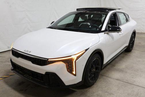 2025 Kia K4 GT-Line Turbo