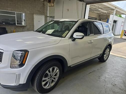 2022 Kia Telluride LX
