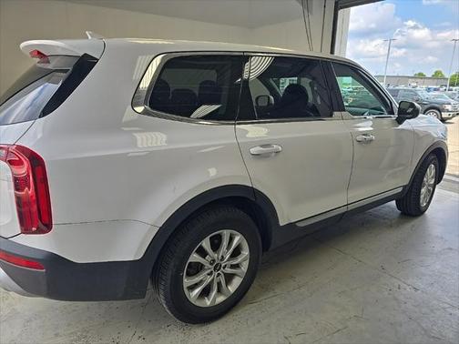 2022 Kia Telluride LX