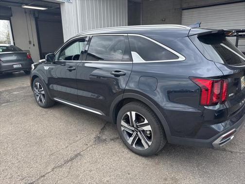 2022 Kia Sorento Hybrid EX