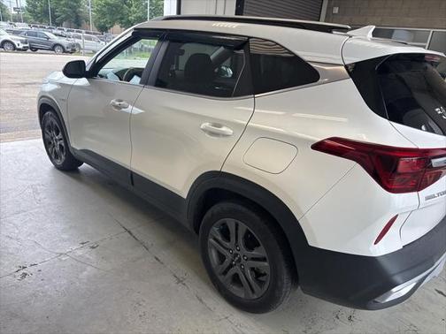 2022 Kia Seltos S