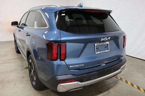 2025 Kia Sorento Hybrid EX