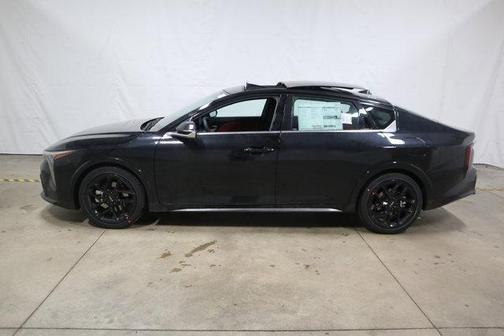2025 Kia K4 GT-Line Turbo