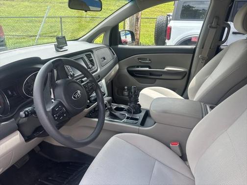 2021 Kia Sedona LX