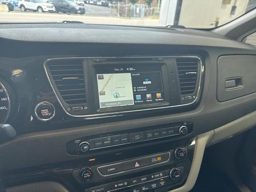 2018 Kia Sedona SX