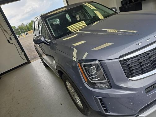 2022 Kia Telluride LX