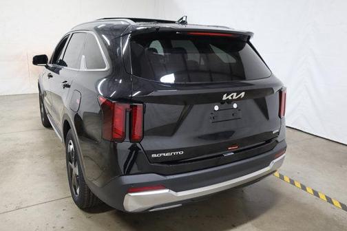 2025 Kia Sorento Plug-In Hybrid EX