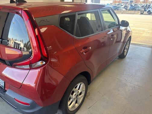 2022 Kia Soul LX