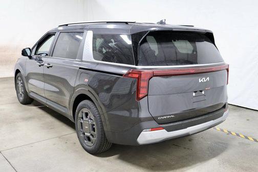 2025 Kia Carnival Hybrid EX
