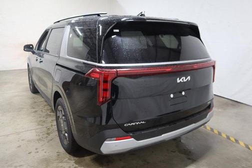 2025 Kia Carnival Hybrid EX